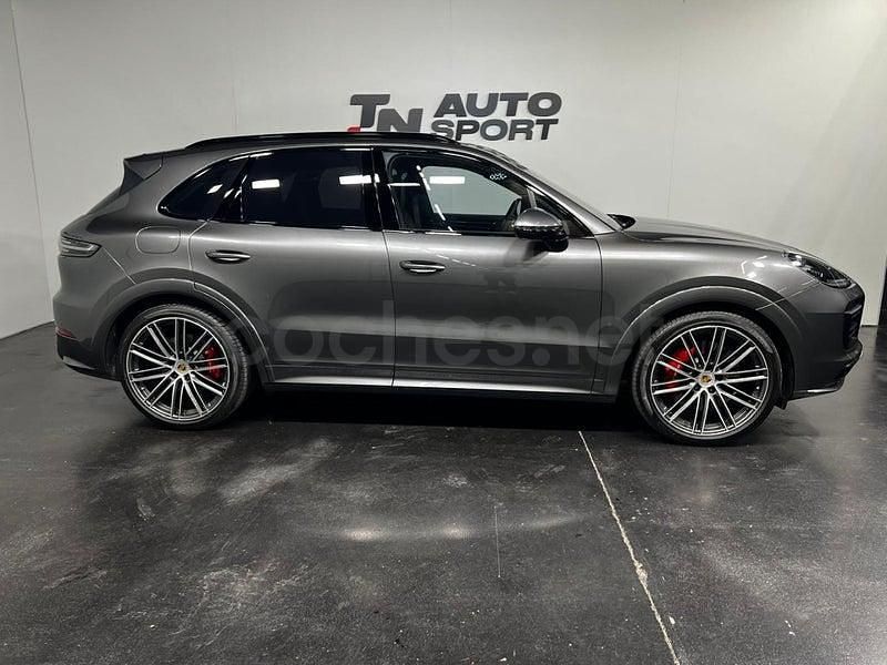 Usado Porsche Cayenne GTS 460 CV (338 kW) 2020 Gris / plata SUV