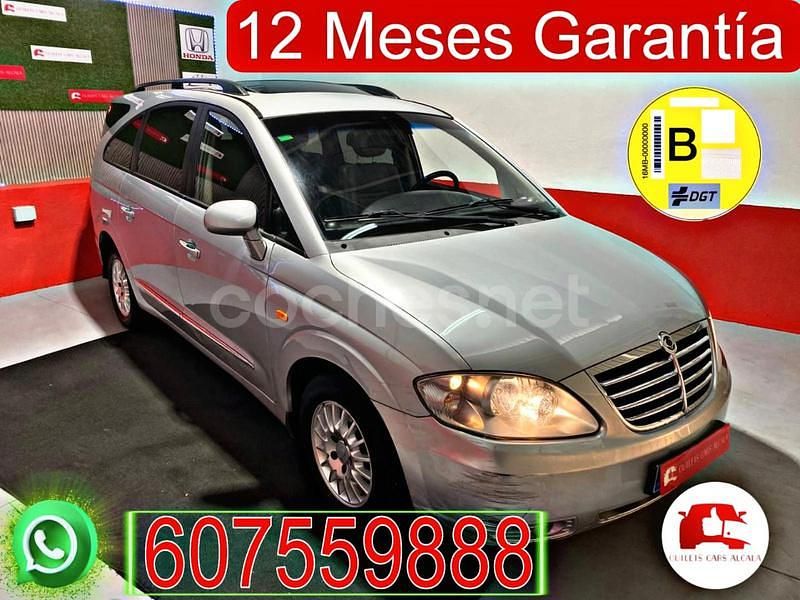 Gris / plata Usado 2010 Ssangyong (KGM) Rodius Limited Monovolumen | 5480 € (Precio justo) - Imagen 1/4