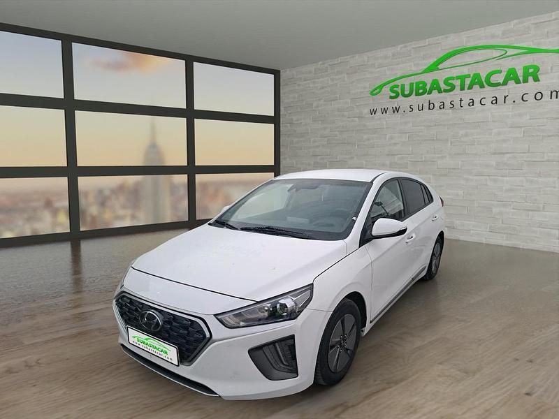 Usado Hyundai Ioniq 141 CV (103 kW) 2021 Blanco Utilitario