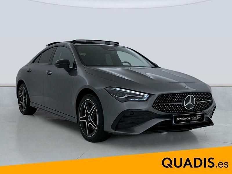 Usado Mercedes CLA250e 218 CV (160 kW) 2025 Gris Berlina