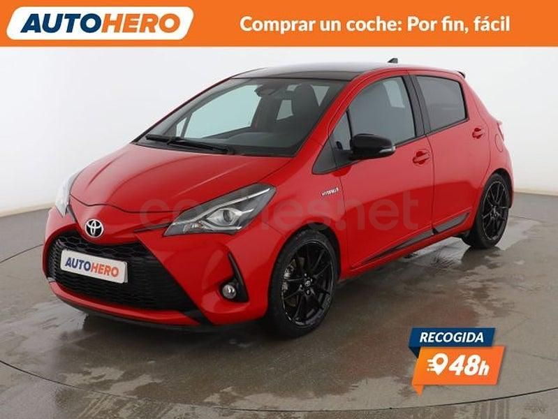 Usado Toyota Yaris Hybrid Active 101 CV (74 kW) 2019 Rojo Berlina