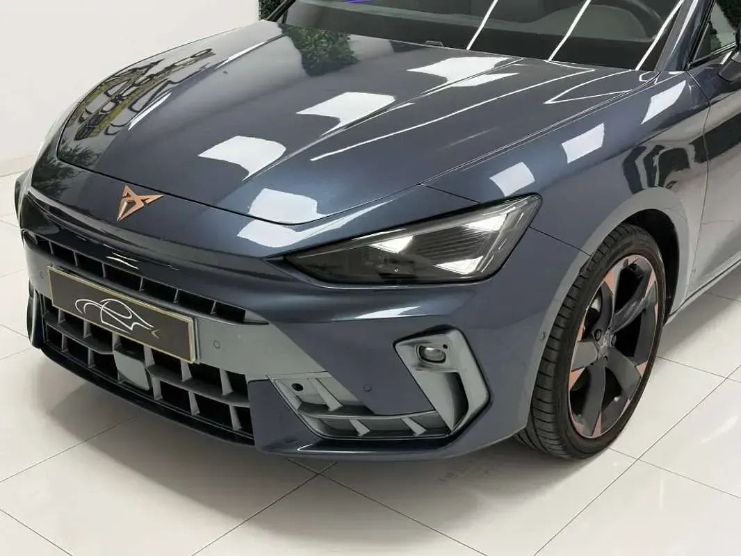 Usado Cupra Leon 150 CV (110 kW) 2024 Gris Utilitario