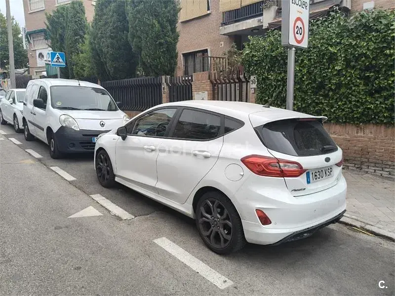 Usado Ford Fiesta Vignale 125 CV (91 kW) 2018 Blanco Utilitario