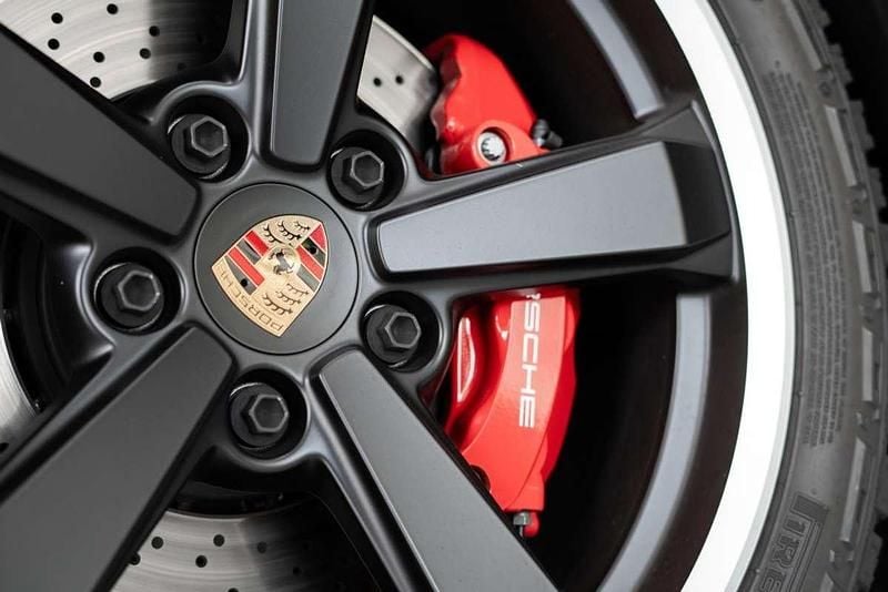 Usado Porsche 992 480 CV (353 kW) 2023 Verde Coupe