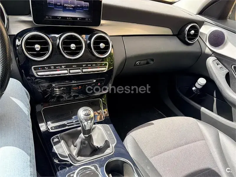 Käytetty Mercedes C220 170 HP (125 kW) 2015 Harmaa Sedan