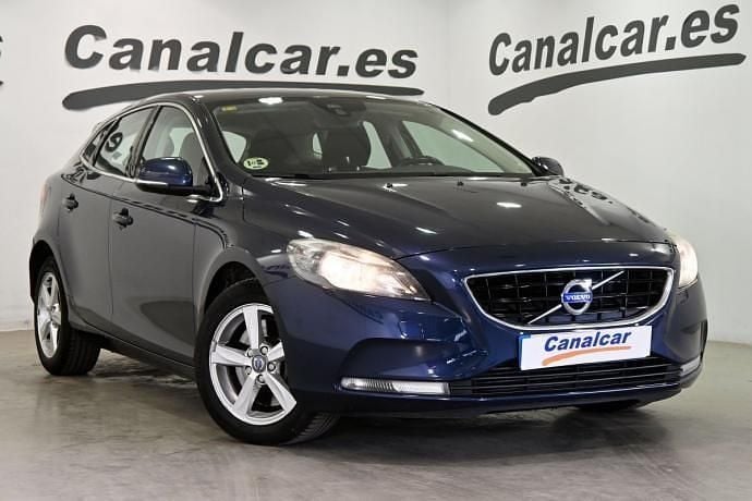 Usado Volvo V40 Momentum 150 CV (110 kW) 2015 Azul Utilitario