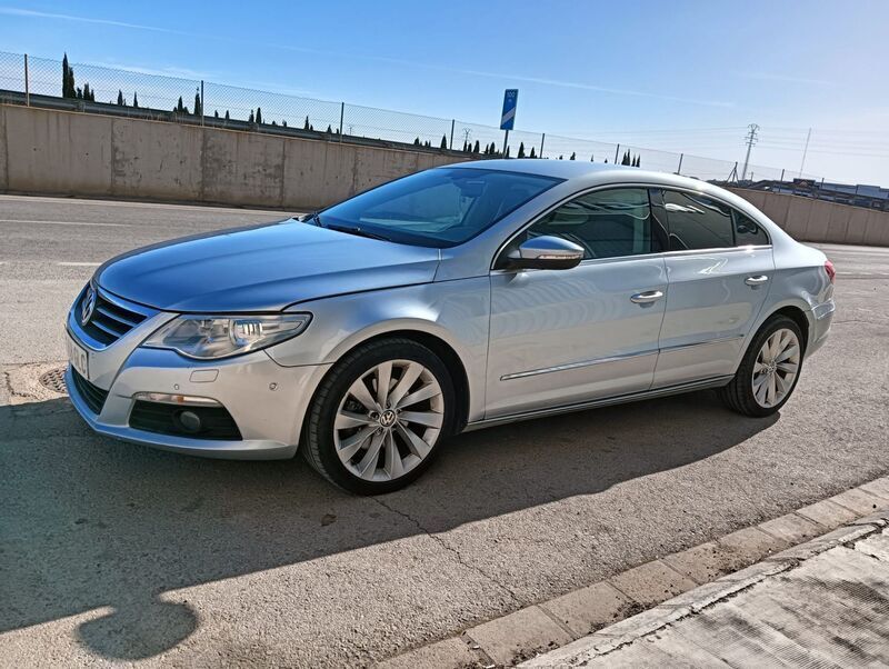 Gris Usado 2009 VW CC Berlina | 7900 € (Precio justo) - Imagen 1/4