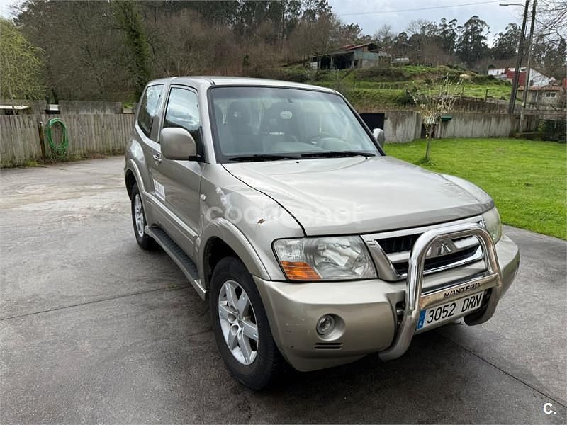 Usado Mitsubishi Montero Intense 160 CV (117 kW) 2005 Gris / plata SUV