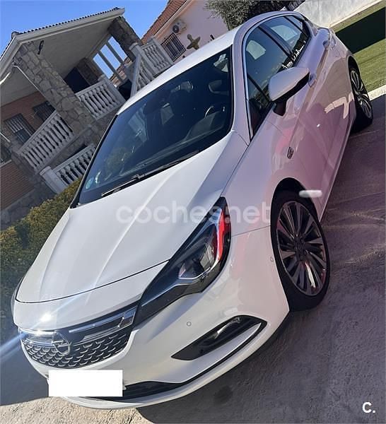 Usado Opel Astra Excellence 136 CV (100 kW) 2017 Blanco Berlina