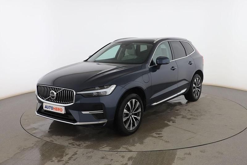 Negro Usado 2022 Volvo XC60 Plus SUV | 40.499 € - Imagen 1/3