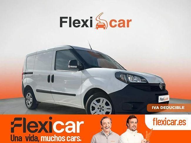 Blanco Usado 2023 Fiat Doblò Dynamic Monovolumen | 12.490 € (Precio justo) - Imagen 1/4