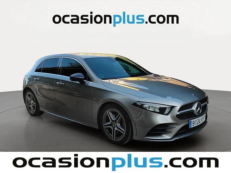 Usado Mercedes A180 116 CV (85 kW) 2019 Gris