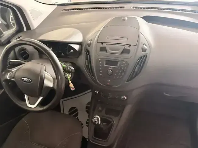 Usado Ford Transit Trend 75 CV (55 kW) 2021 Blanco Van