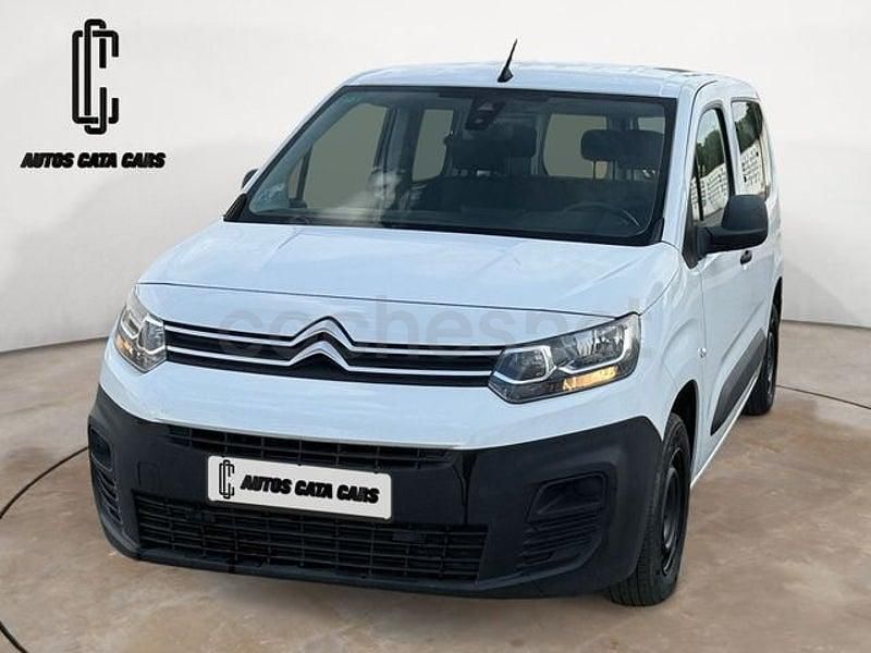 Usado Citroën Berlingo Feel 102 CV (75 kW) 2019 Blanco Monovolumen