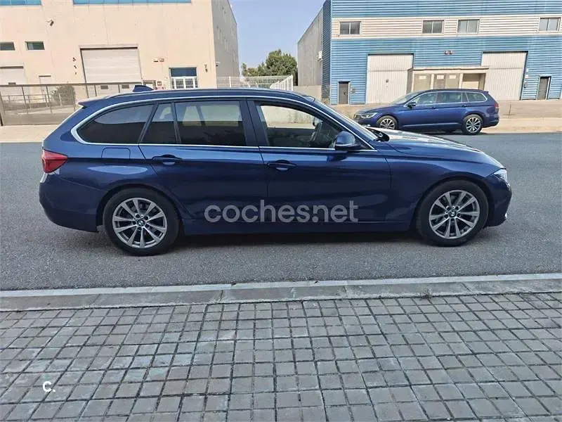 Usado BMW 320 Efficient Dynamics 163 CV (119 kW) 2017 Azul Familiar