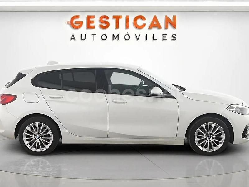 Usado BMW 118 140 CV (102 kW) 2021 Blanco Utilitario