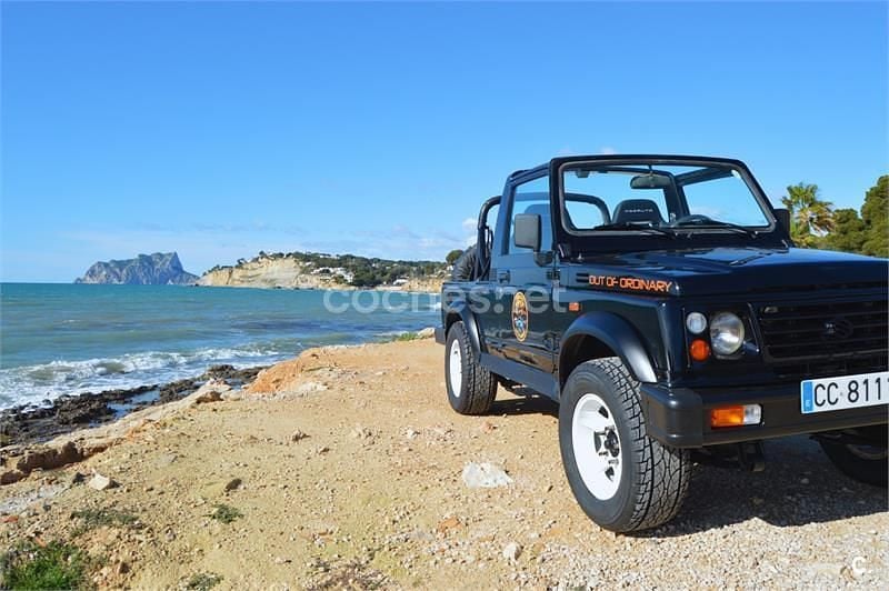 Usado Suzuki Samurai 63 CV (46 kW) 1999 Negro SUV