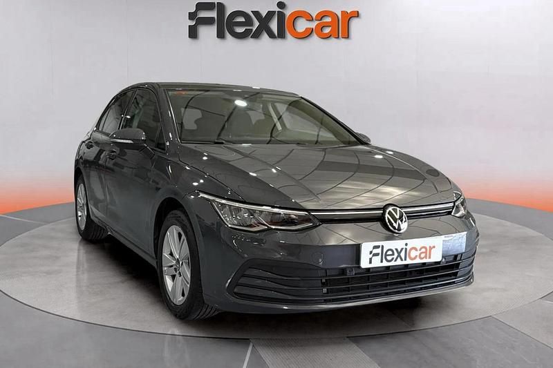 Gris Usado 2021 VW Golf Life Berlina | 17.970 € (Precio justo) - Imagen 1/4
