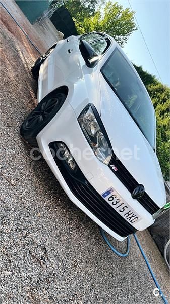 Usado VW Polo Sportline 90 CV (66 kW) 2014 Blanco Berlina