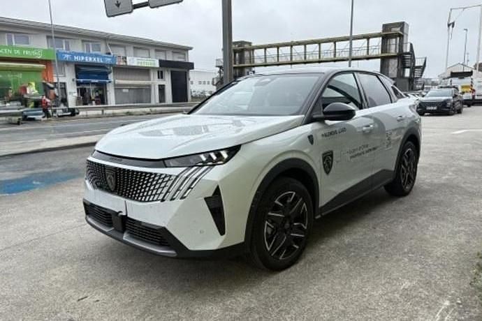 Usado 2025 Peugeot 3008 GT | 29.900 € (Un poco caro) - Imagen 1/4