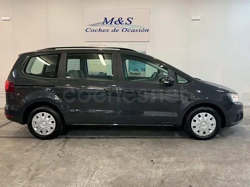 Usado Seat Alhambra Style 150 CV (110 kW) 2016 Gris / plata Monovolumen
