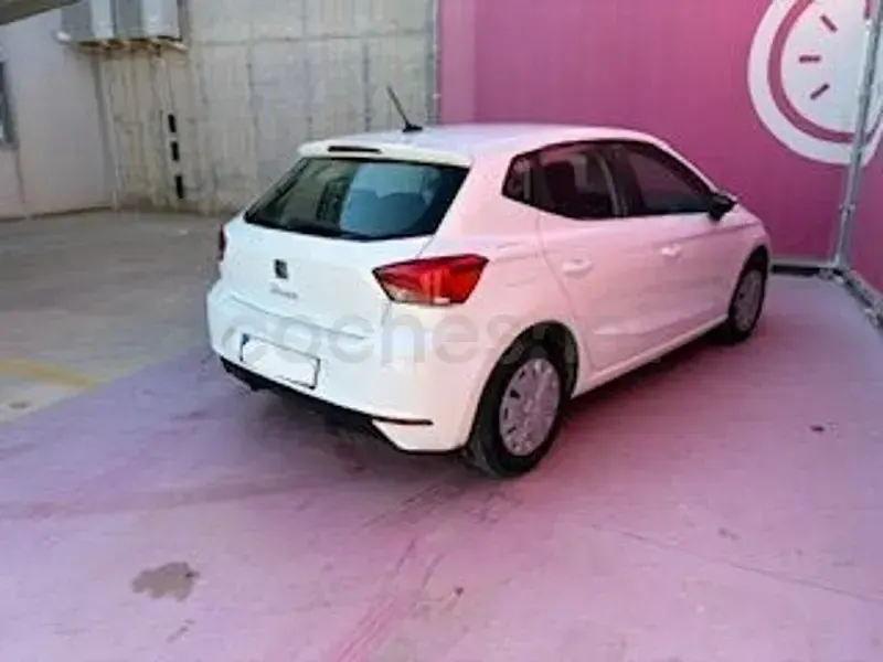 Usado Seat Ibiza Reference 80 CV (58 kW) 2023 Blanco Utilitario