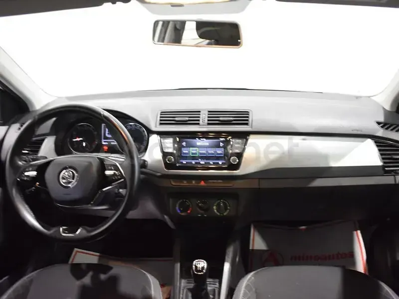 Usado Skoda Fabia Ambition 95 HP (69 kW) 2021 Branco Sedan