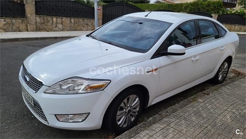 Usado Ford Mondeo 115 CV (84 kW) 2010 Blanco Berlina