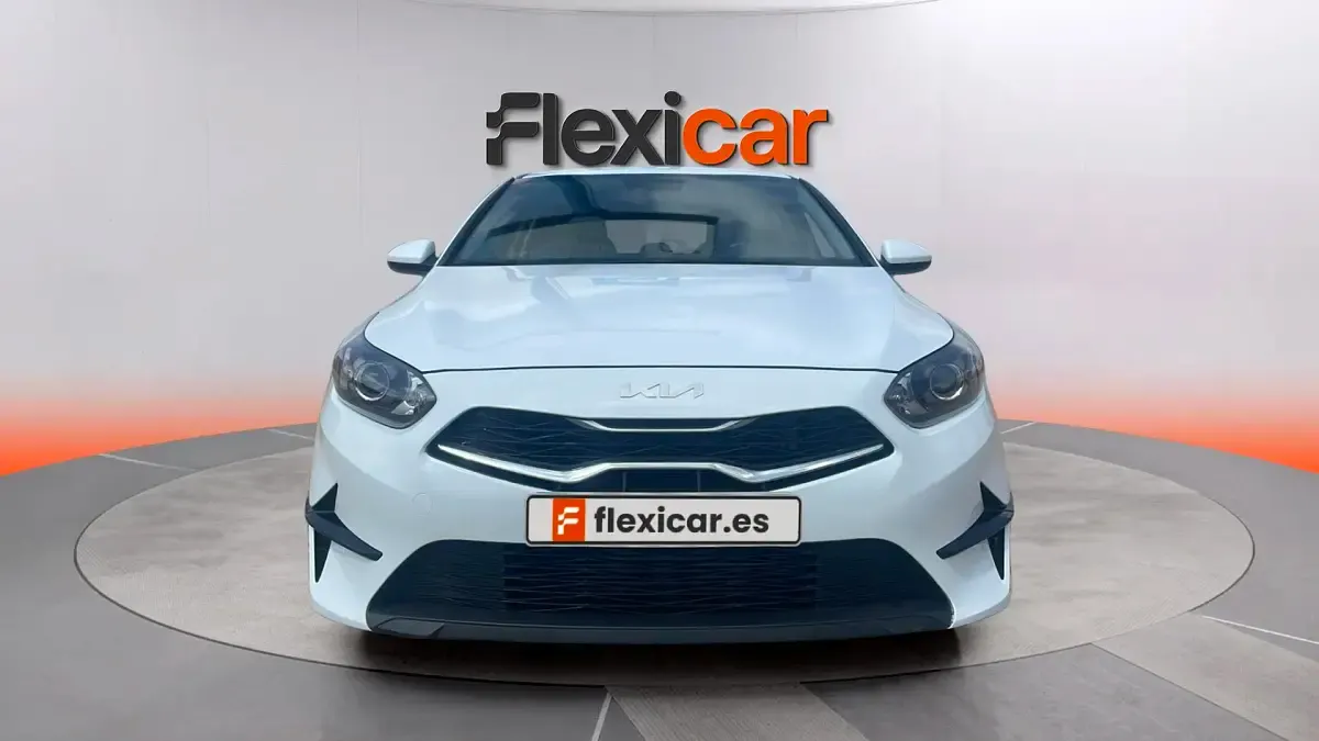 Usado Kia Ceed 101 CV (74 kW) 2021 Blanco Utilitario