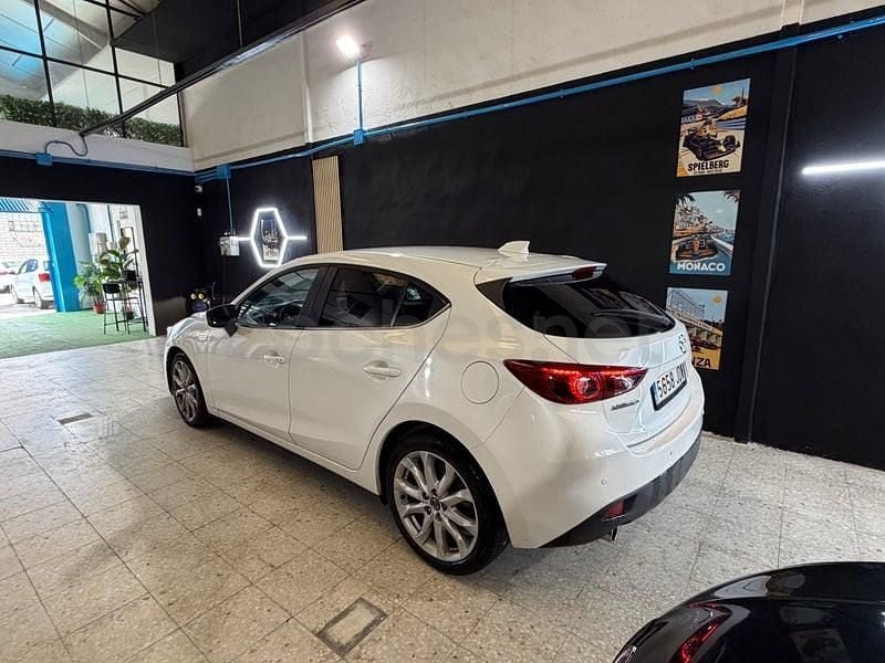Usado Mazda 3 Luxury 150 CV (110 kW) 2015 Blanco Berlina