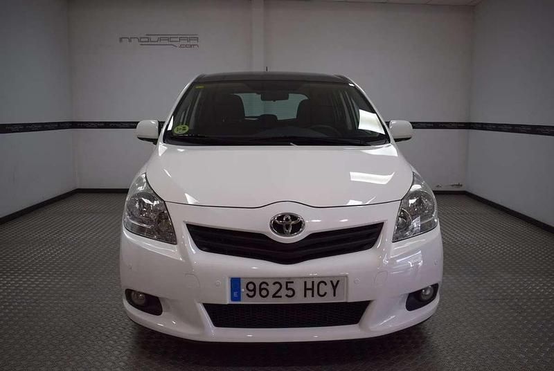 Usado Toyota Verso Advance 126 CV (92 kW) 2011 Blanco Monovolumen