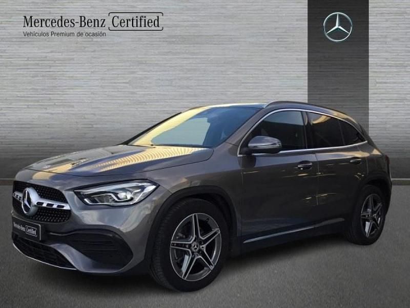Usado Mercedes GLA200 AMG line 150 CV (110 kW) 2021 Gris / plateado SUV