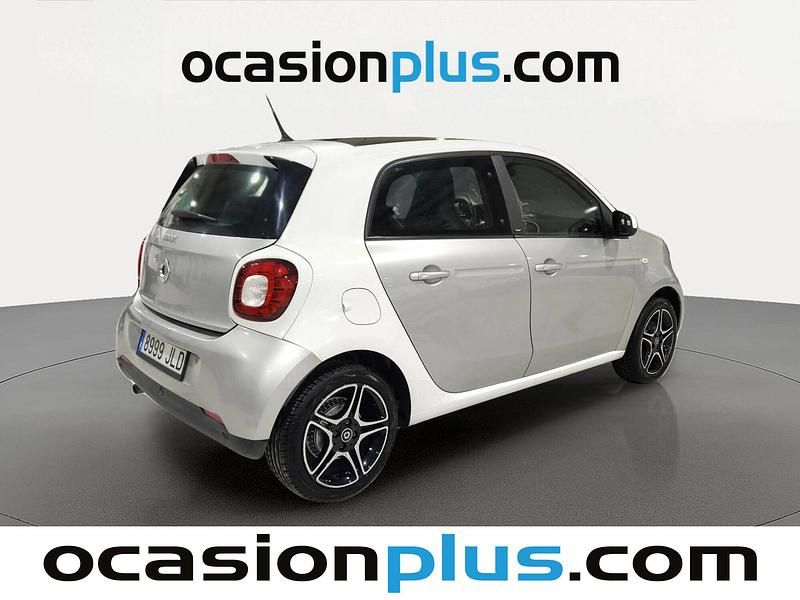 Usado Smart ForFour Prime 90 CV (66 kW) 2016 Gris Utilitario
