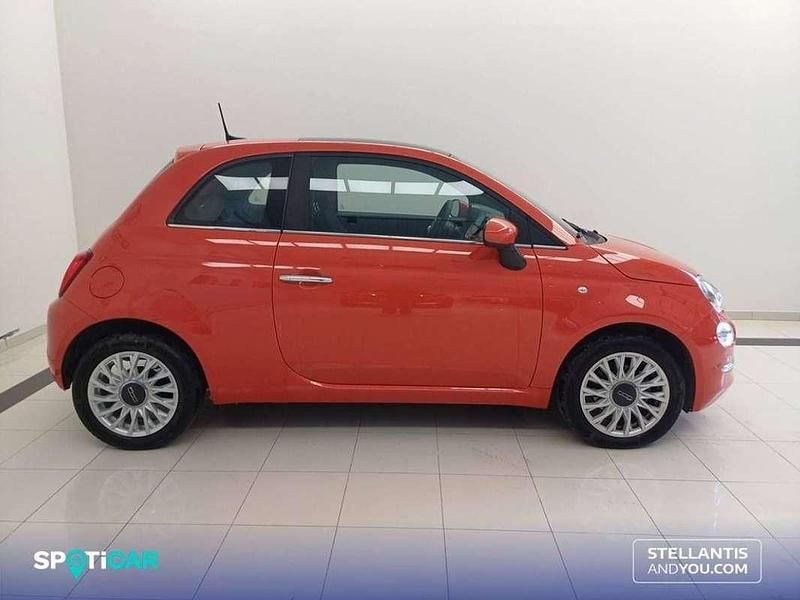 Usado Fiat 500 Dolcevita 71 CV (52 kW) 2024 Naranja Berlina