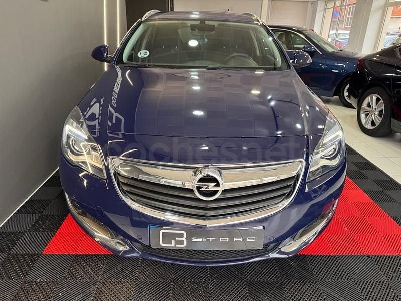 Usado Opel Insignia Selective 140 CV (102 kW) 2015 Azul Familiar
