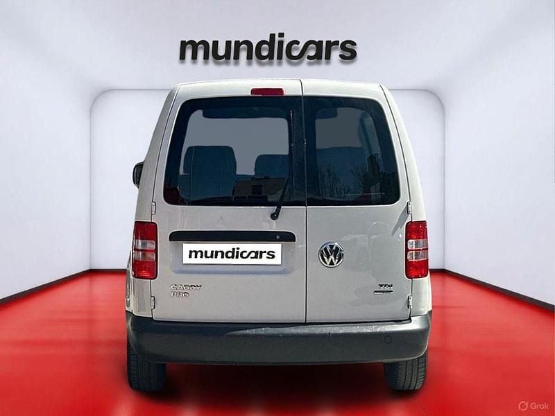 Usado VW Caddy Pro 75 CV (55 kW) 2015 Blanco Monovolumen