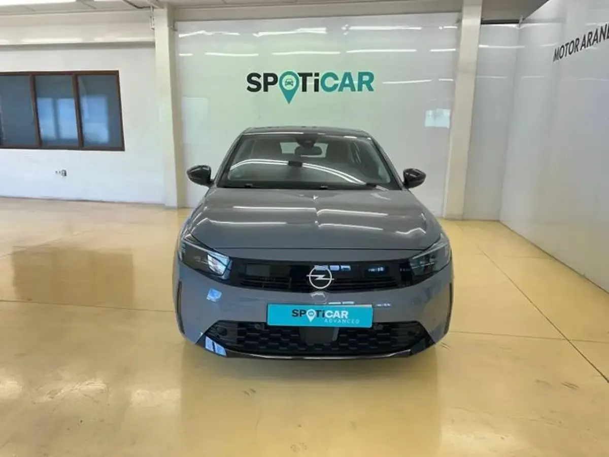 Usado Opel Corsa Edition 100 CV (73 kW) 2024 Gris Utilitario