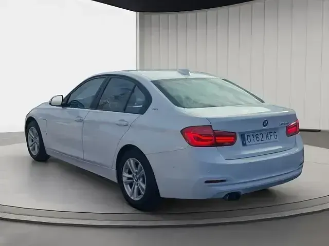 Usado BMW 330e iPerformance 252 CV (185 kW) 2017 Blanco Berlina