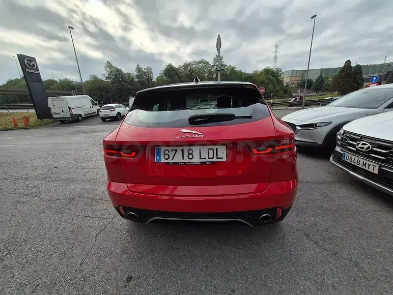 Usado Jaguar E-Pace 150 CV (110 kW) 2019 Granate SUV
