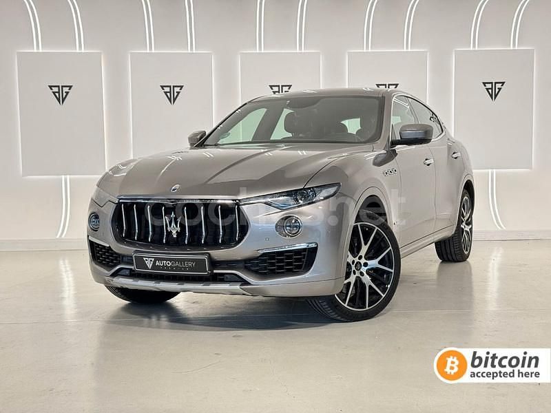 Gris / plata Usado 2020 Maserati Levante GranLusso SUV | 44.900 € (Buen precio) - Imagen 1/4