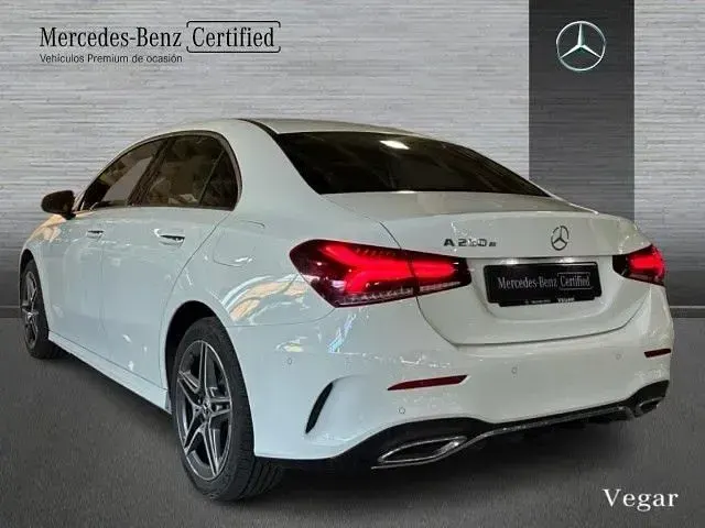 Usado Mercedes A250 218 CV (160 kW) 2022 Blanco polar