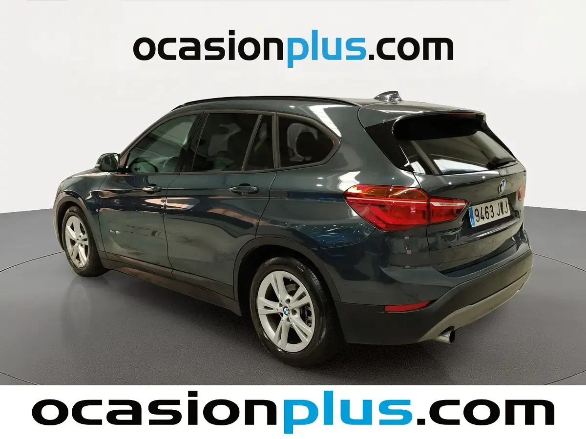 Usado BMW X1 136 CV (100 kW) 2017 Gris SUV