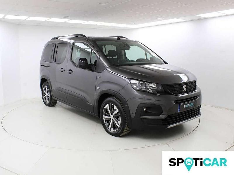 Usado Peugeot Rifter GTi 100 kW (136 CV) 2023 Gris Monovolumen
