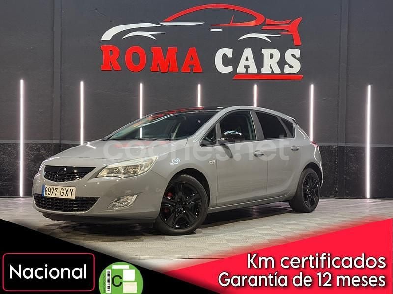 Gris / plata Usado 2010 Opel Astra Sport Berlina | 5890 € (Precio justo) - Imagen 1/4