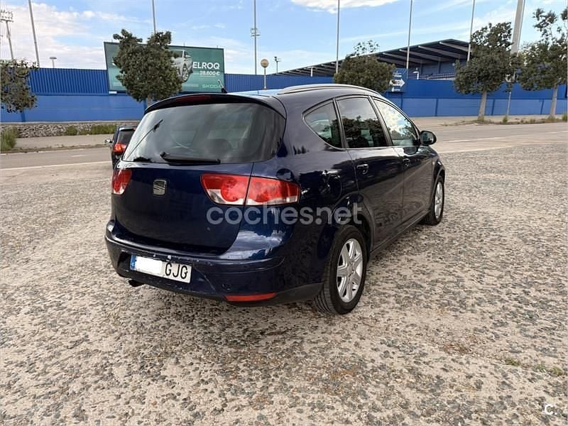 Usado Seat Altea XL 105 CV (77 kW) 2008 Azul Monovolumen