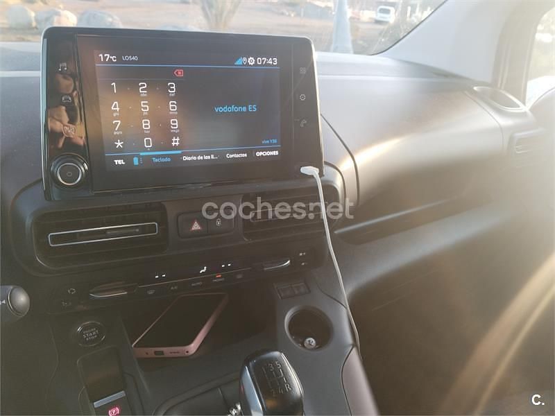 Usado Peugeot Rifter Active 130 CV (95 kW) 2019 Gris / plata Monovolumen