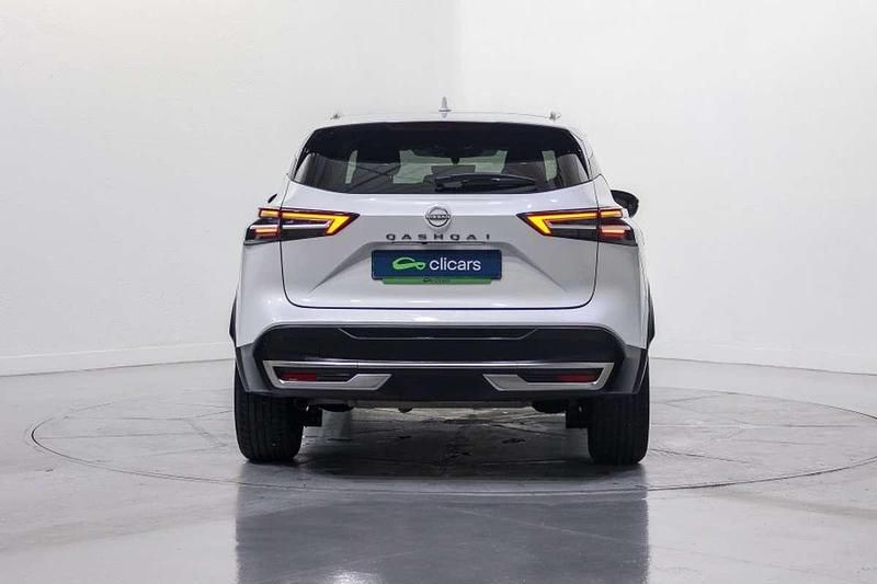 Usado Nissan Qashqai N-Connecta 158 CV (116 kW) 2024 Blanco SUV