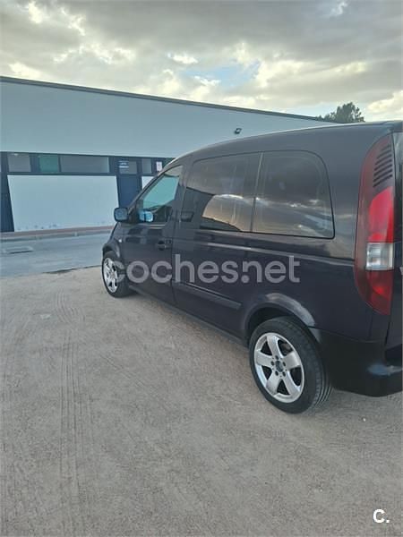 Usado Mercedes Vaneo 91 CV (66 kW) 2004 Azul Monovolumen