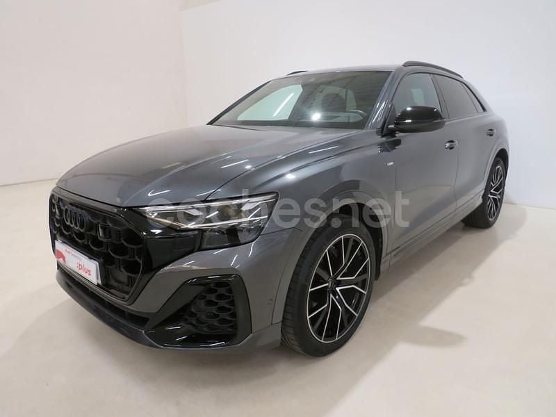 Usado Audi Q8 286 CV (210 kW) 2025 Gris / plata SUV