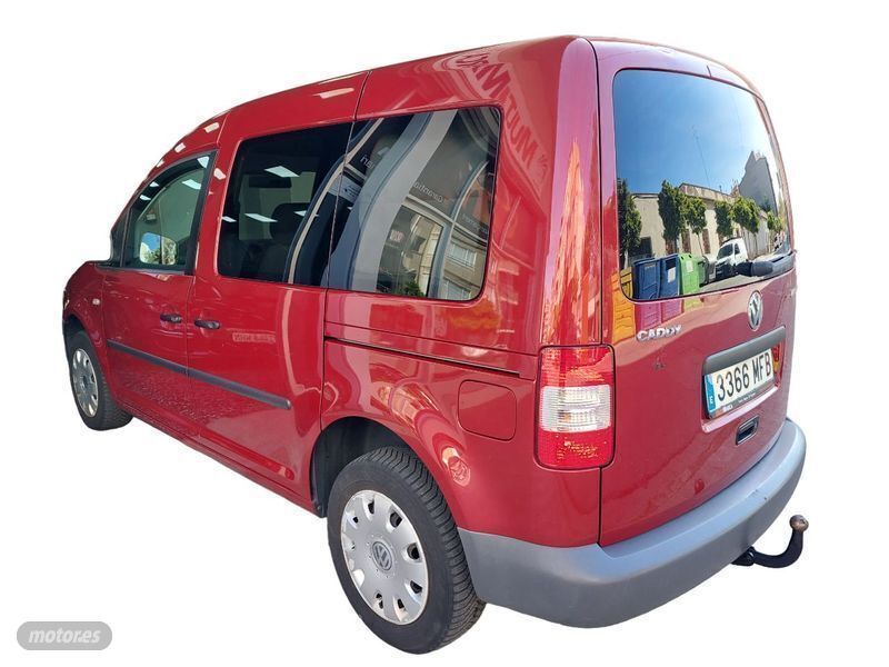 Usado VW Caddy 105 CV (77 kW) 2009 Rojo Monovolumen